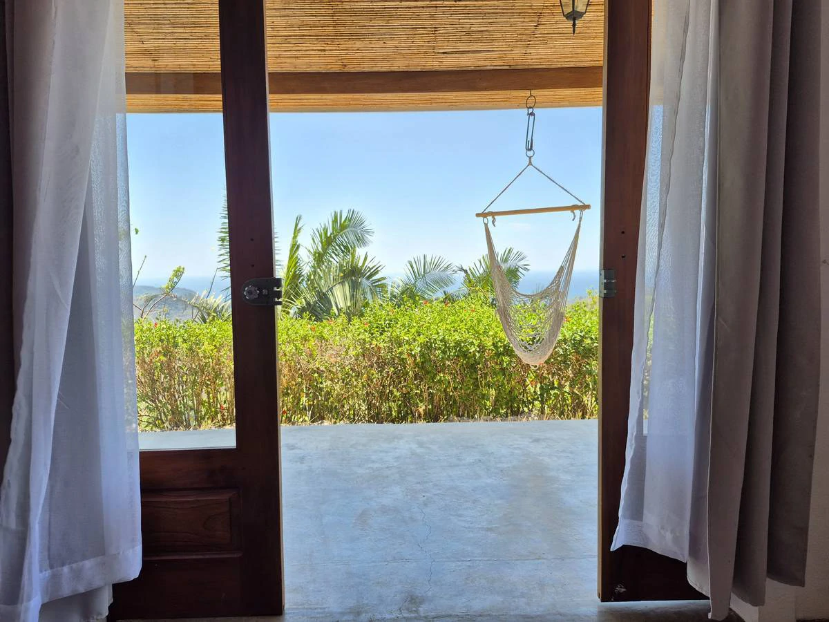 Peaceful Retreat Hotel & Restaurant: Unique Boutique Hotel with Restaurant & Bar - Panoramic Ocean and Mountains Views near Playa Carrillo - Gallery image 23
