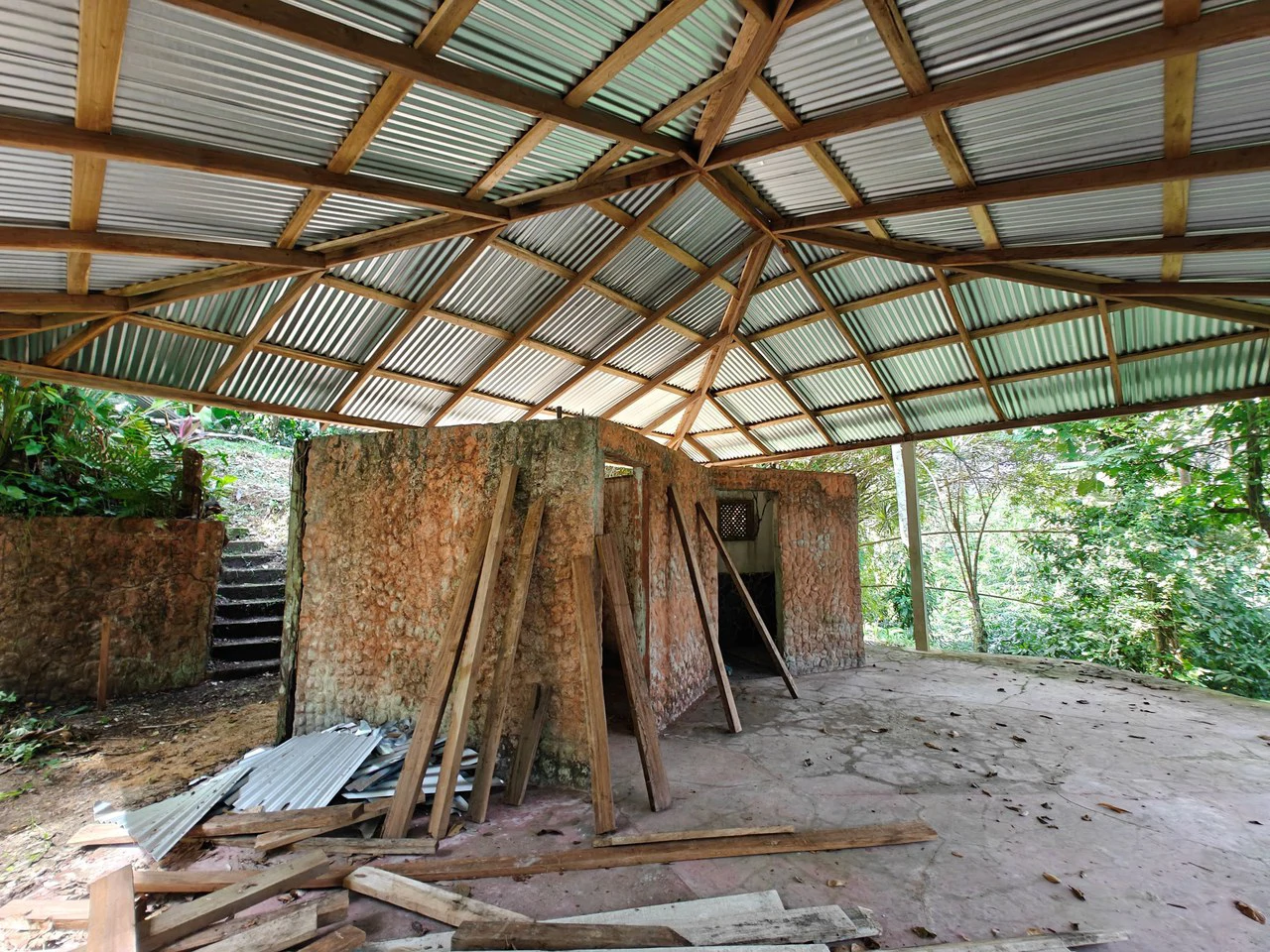 61,618m² of Land near Cahuita: With Existing Infrastructure and Ocean View - Gallery image 11