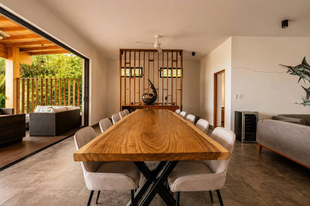 Samara Vista - Villa & Lodge: Exceptional Ocean-View Luxury Estate with Multiple Residences, Expansion & Income Potential - photo 11