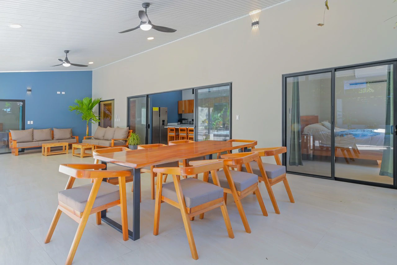 Modern Coastal Luxury: New 3-Bedroom Home Steps from South Pacific Beach: Near the Coast House For Sale in Uvita - Gallery image 7