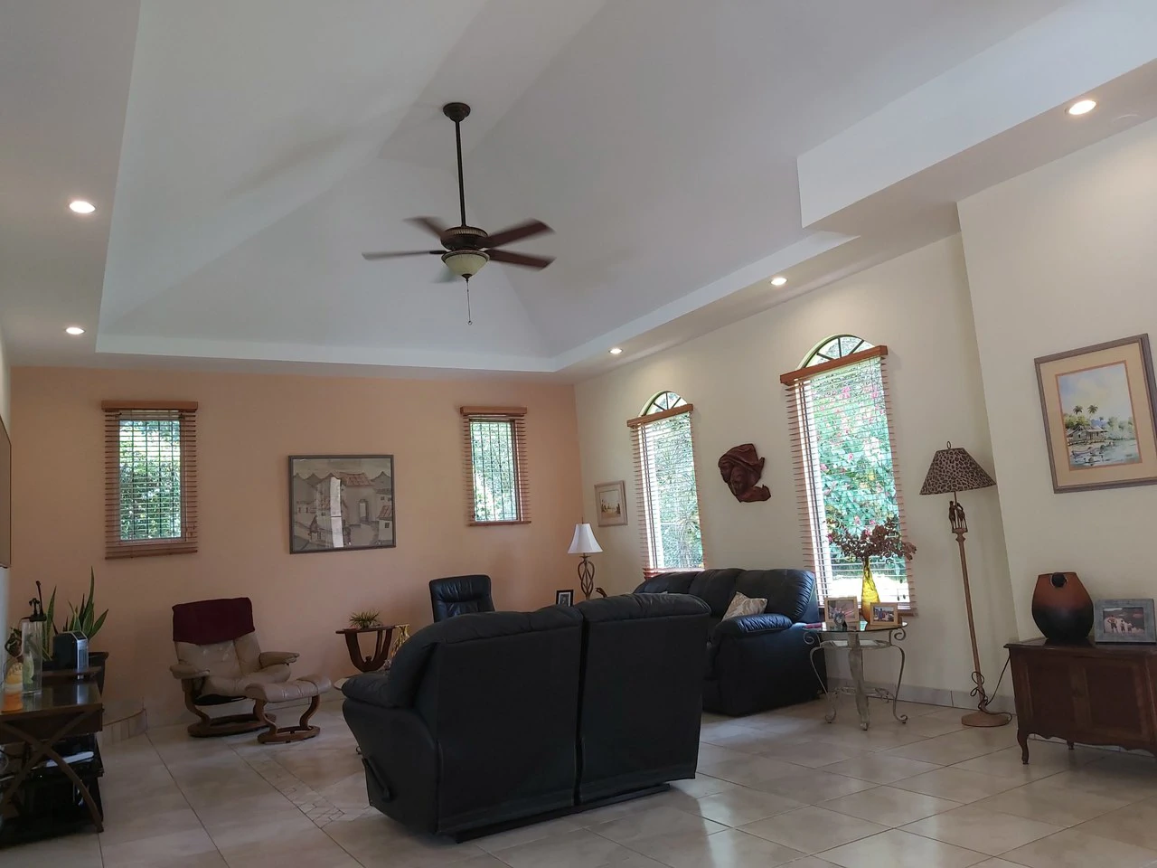 Countryside and Near the Coast House For Sale in Higuito - Gallery image 17