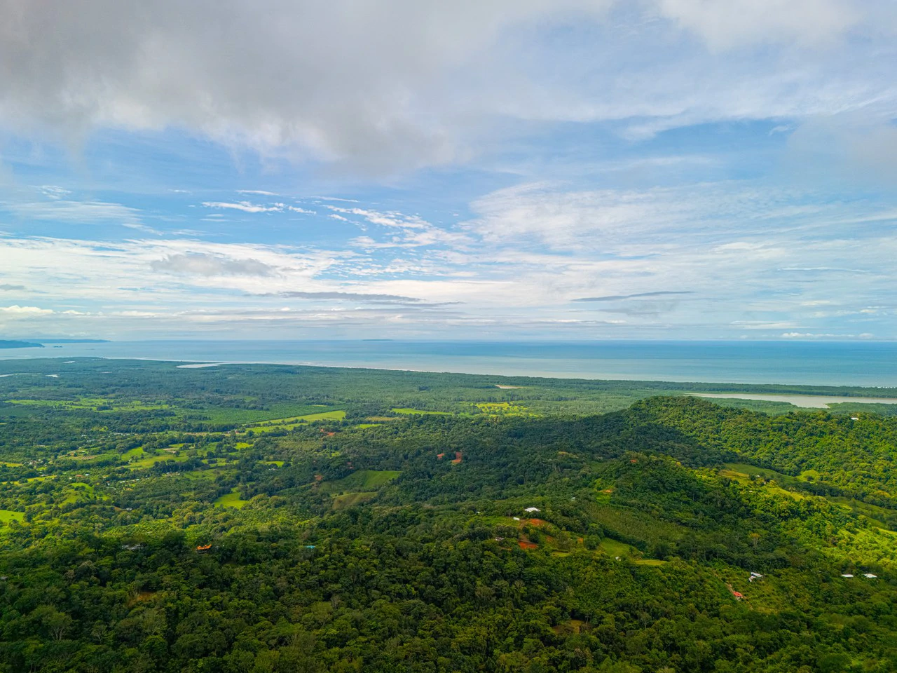 Cascada Sandalo Jaw Dropping Ocean Views!: Mountain House For Sale in Tres Rios - Gallery image 5