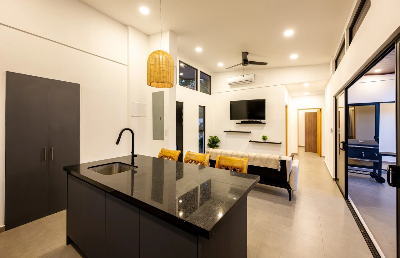 Villa Shalom: Your peaceful, private retreat designed for the investors who want it all without overpaying - Gallery image 7
