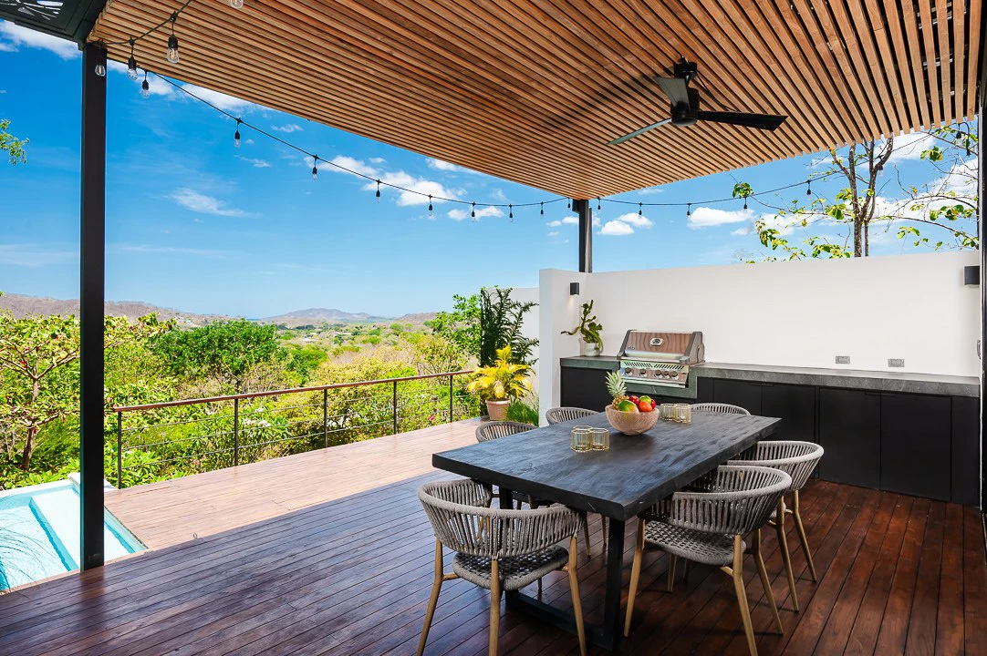 Casa Kalachuchi: Gorgeous Modern Jungle Oasis with Sunset Views in Gated Community - Gallery image 34