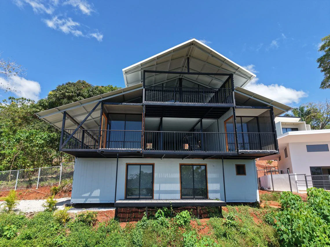 Casa Flex: Modern Tropical Container Home with Spectacular Ocean Views – 85% Completed, Ready to Finish Your Way - Gallery image 31