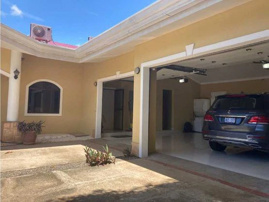 House For Sale in Tárcoles - Gallery image 2