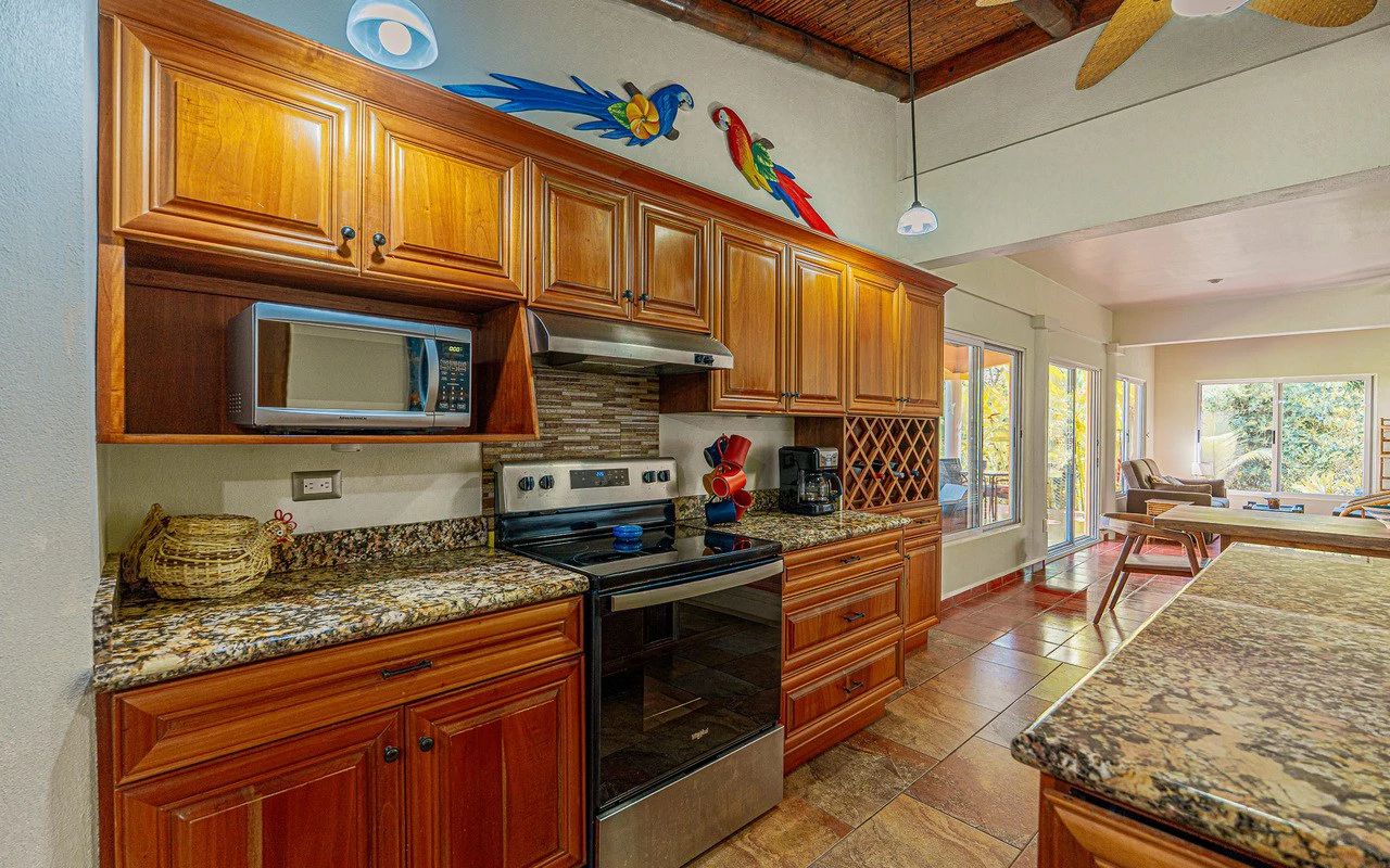 Whale's Tail Ocean View Estate with Extra Lot in Between Uvita and Dominical - Gallery image 16