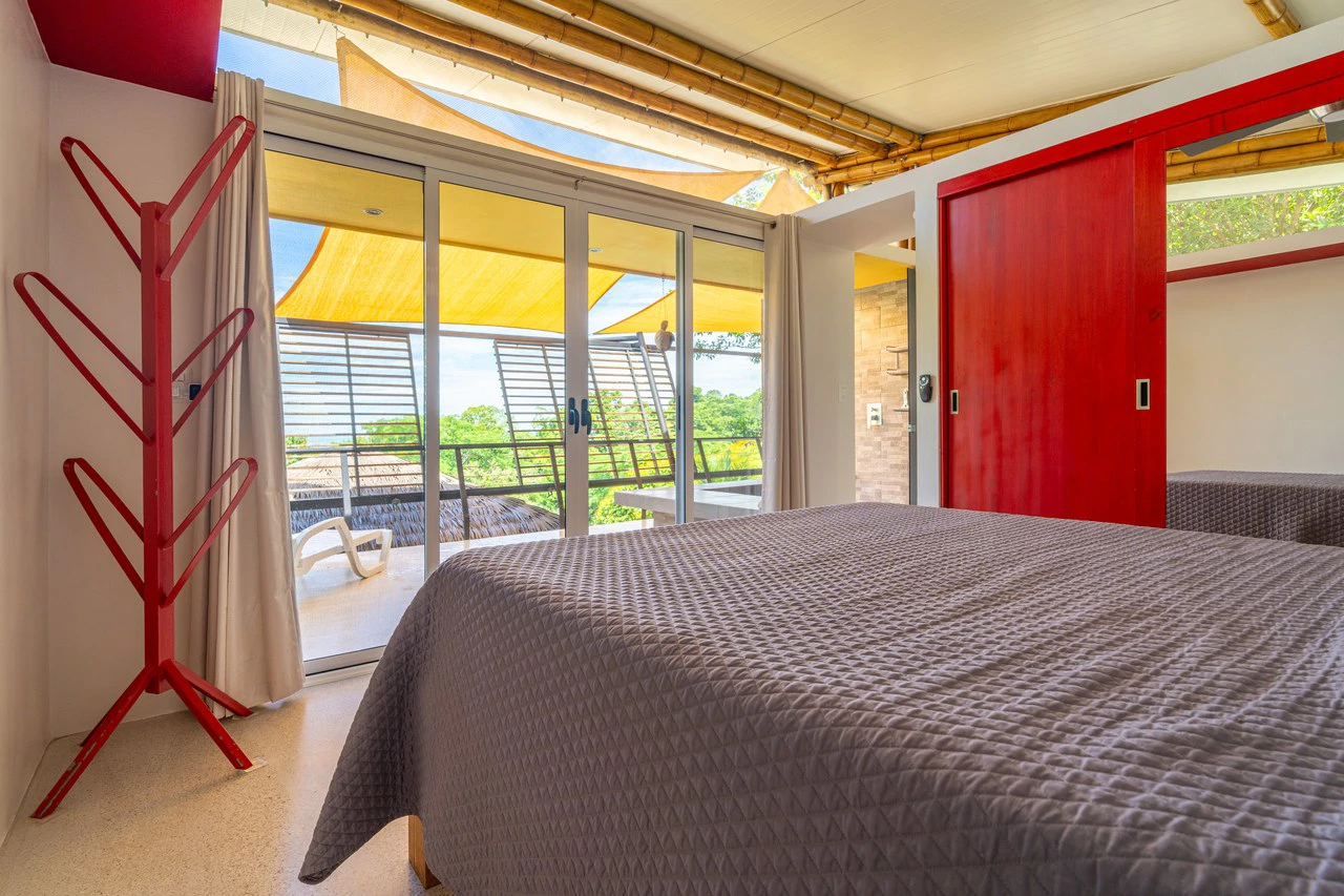 Casa Chiquita: Ocean View Retreat in the Heart of Ojochal – 3 Bed, 3 Bath with Pool, Fruit Trees & Prime Location - Gallery image 31