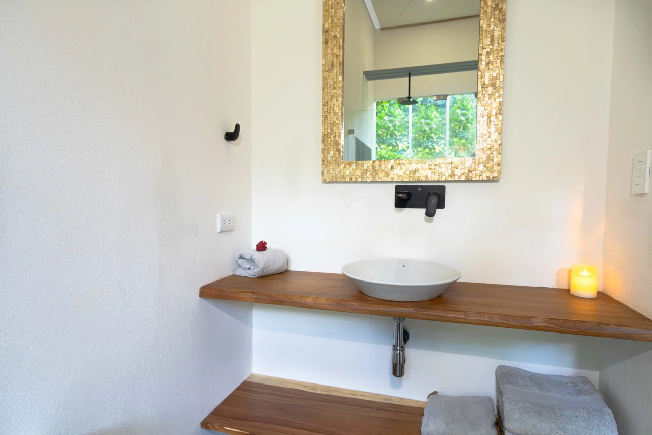 Casa Bromelia:  Brand-New 4 bed/4bath Modern Tropical Elegance North of Dominical - Gallery image 10