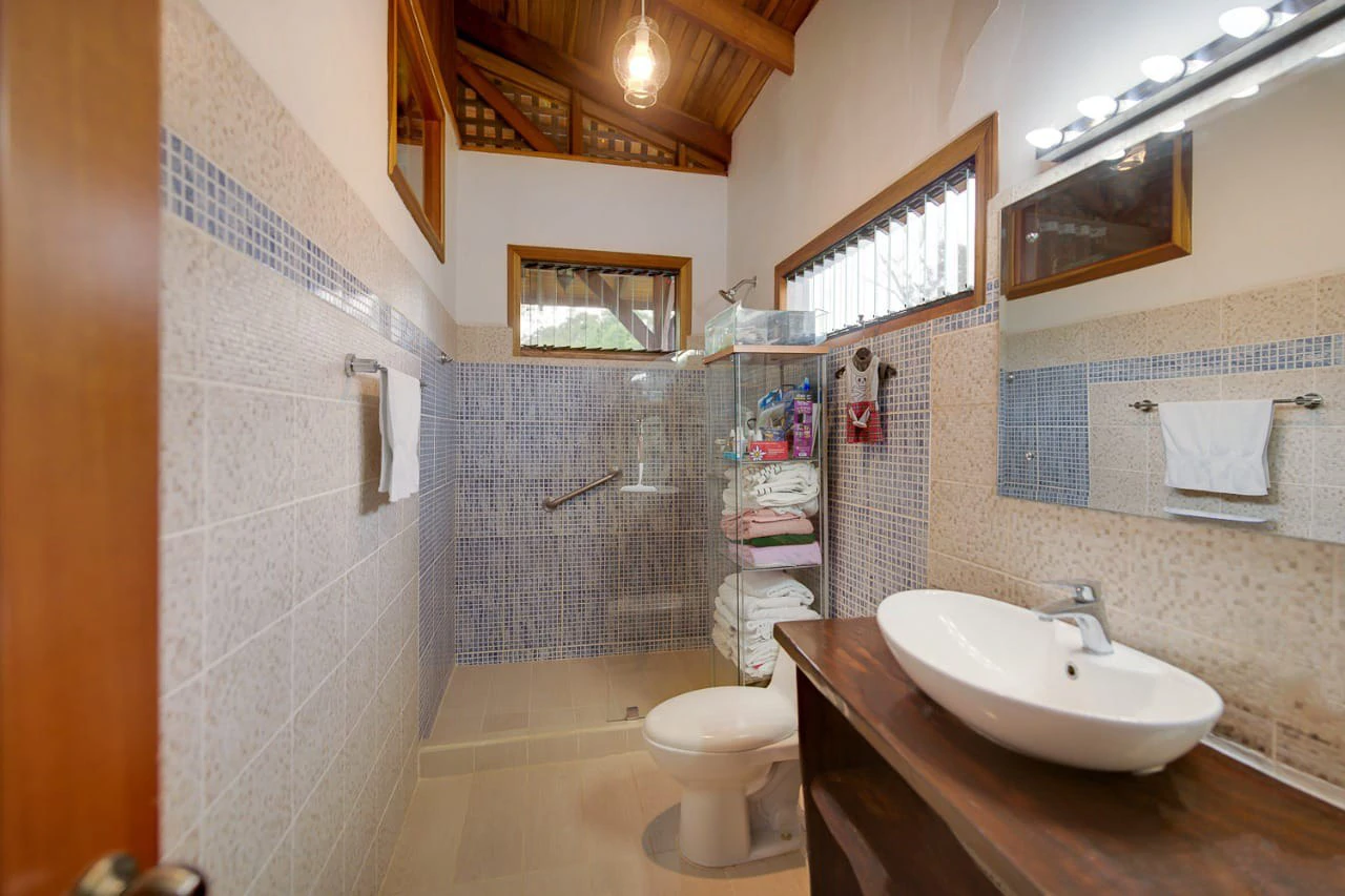 Finca Bambu: Unique Luxury Chalet, Guest house and Pool! - Gallery image 11