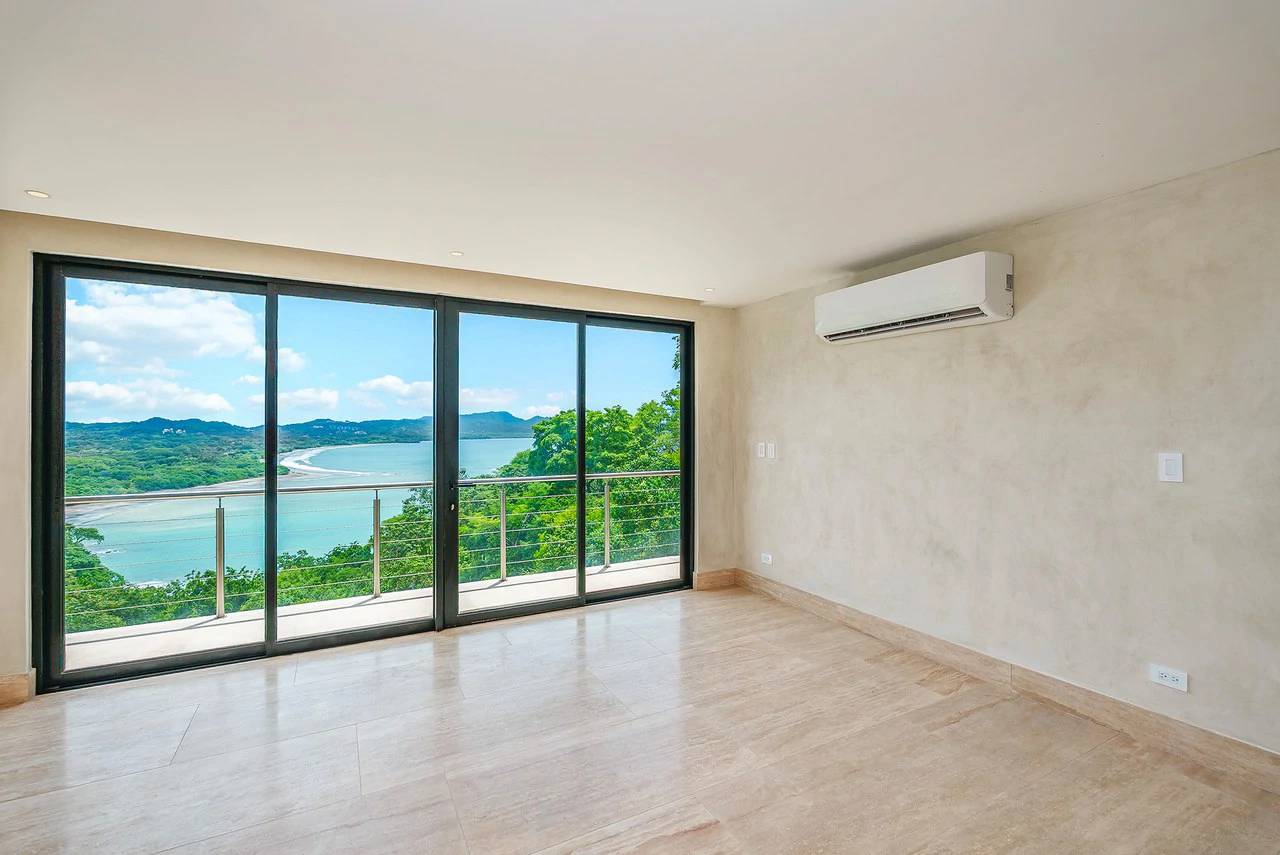 Casa Vision: Luxury Estate with Sweeping Ocean Views - Gallery image 27
