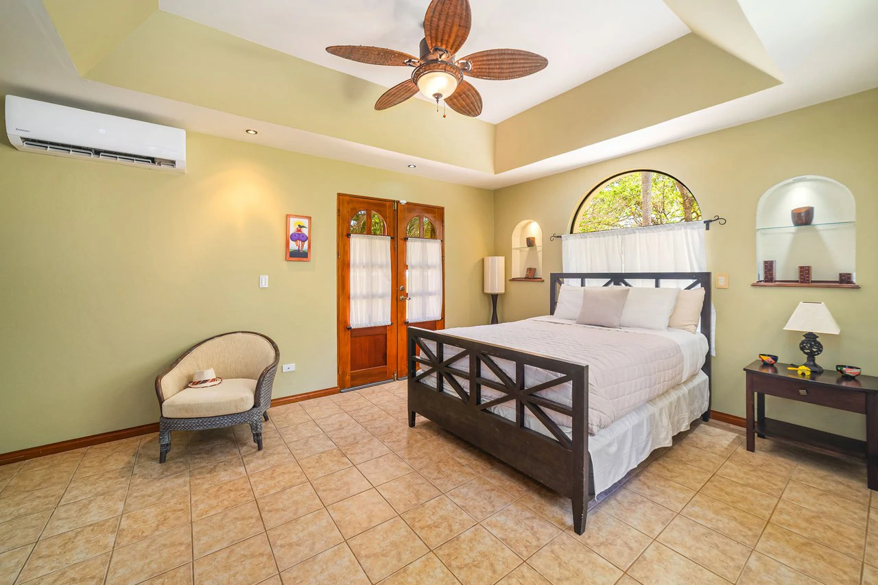 Tierra Pacifica #74: Elegant 4BR Retreat in Gated Community - Gallery image 21