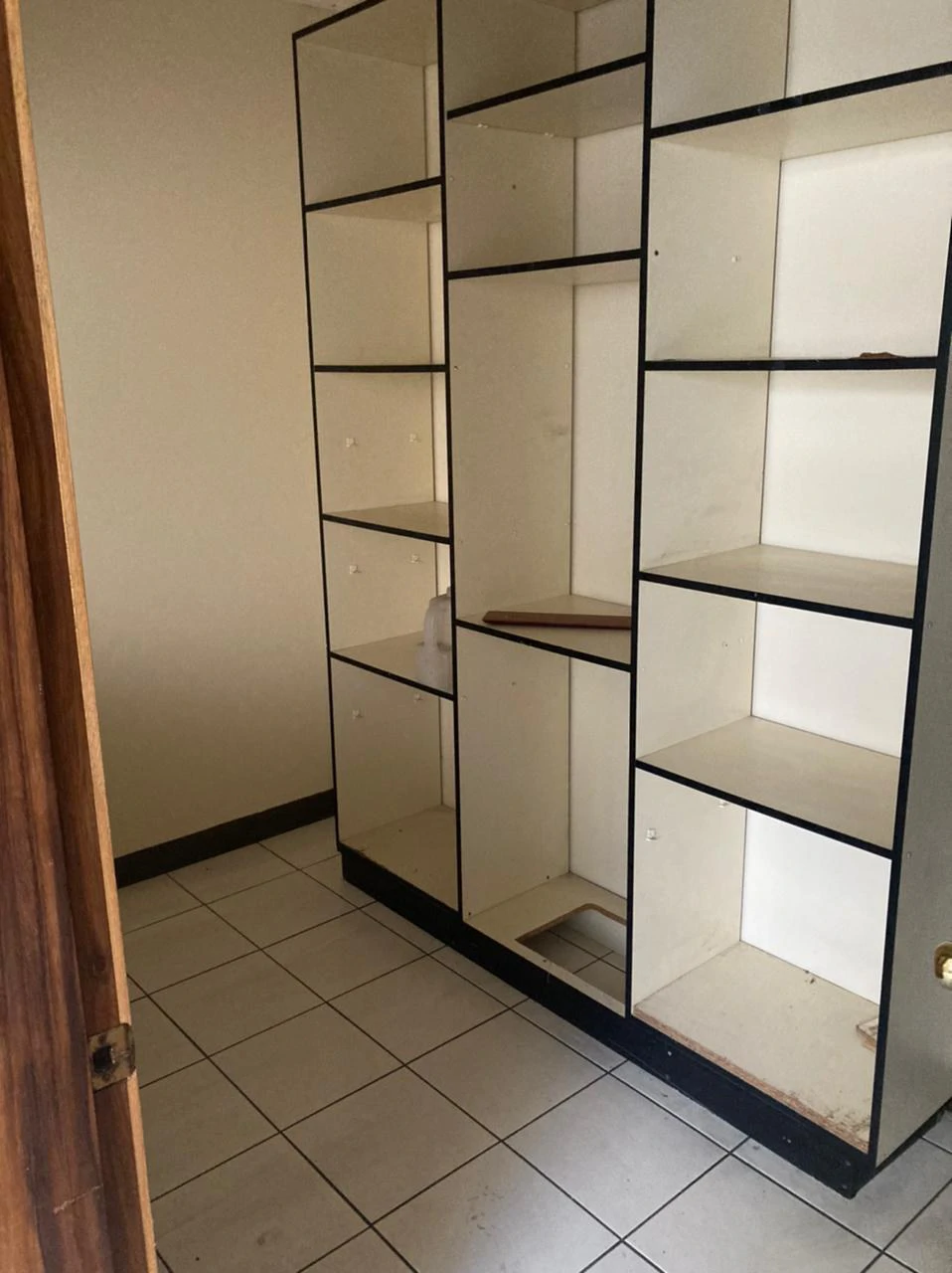 Building for Sale in High Traffic Street Moravia San Jose Costa Rica - Gallery image 19