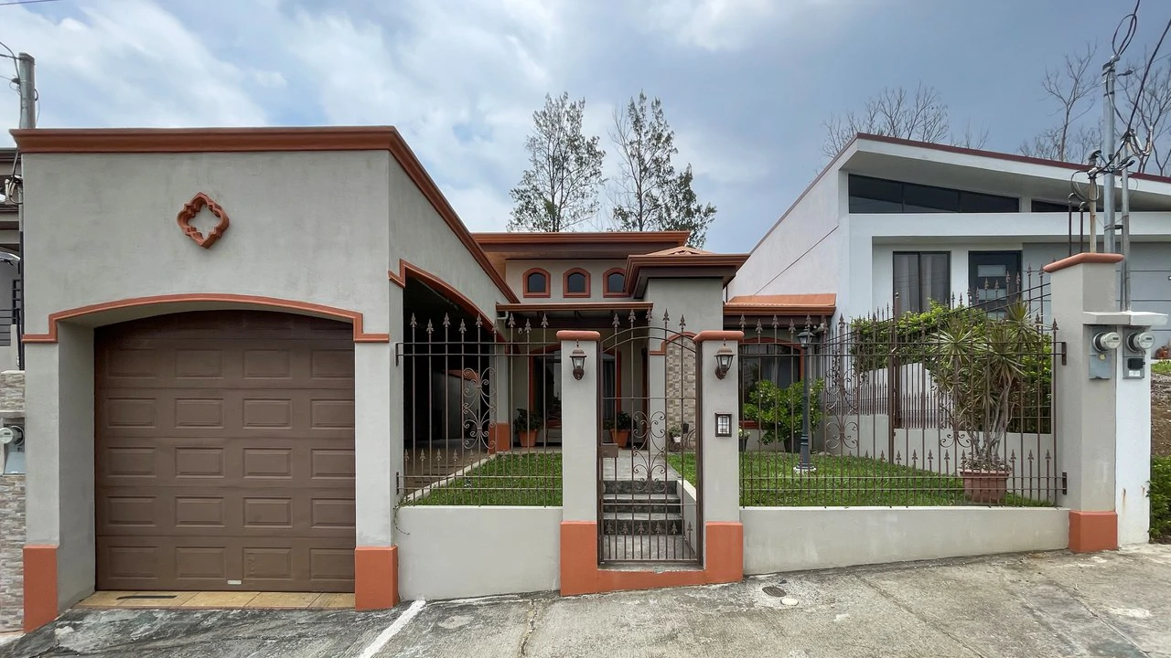 House for sale in Grecia in gated community, Las Calas - Gallery image 12