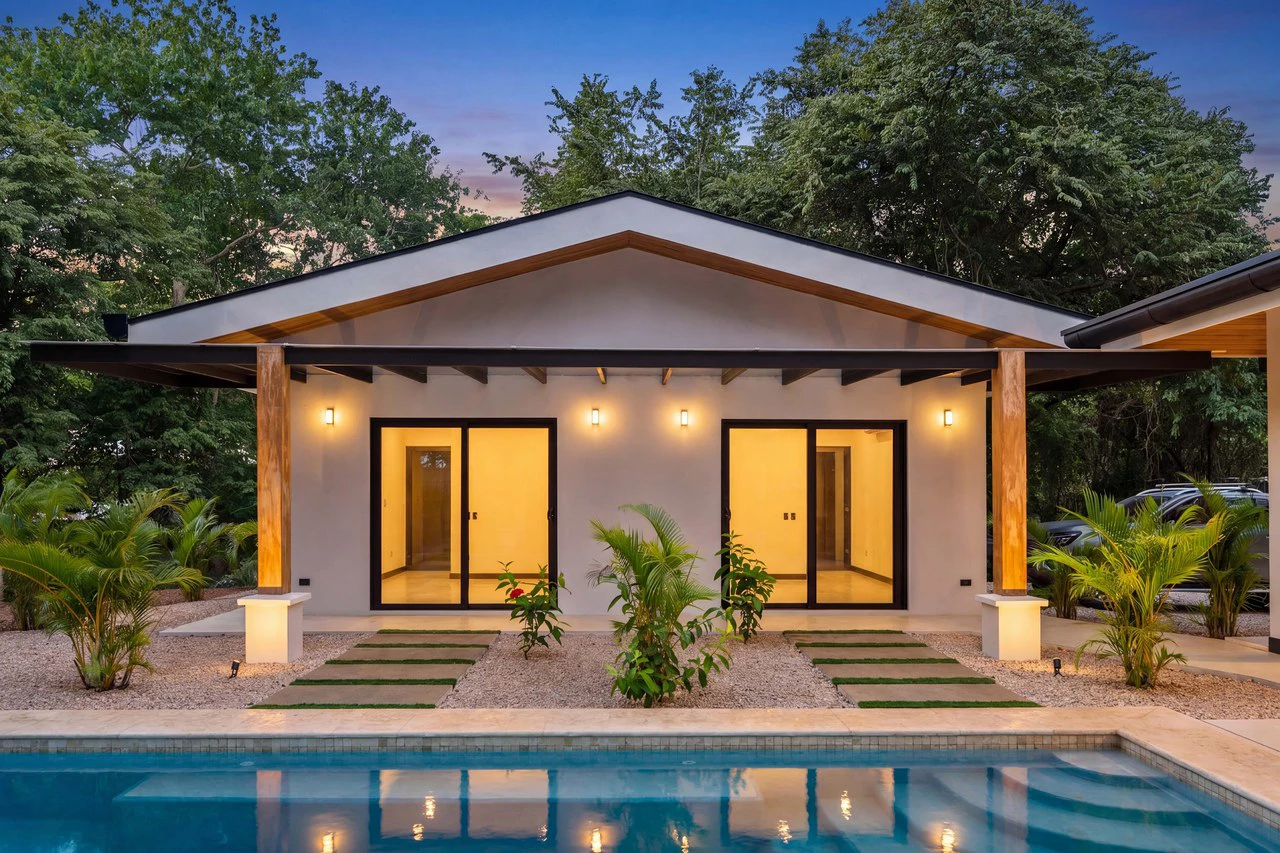 Villa Mariposa: New Balinese-Inspired Luxury Villa Steps from Playa Brasilito - photo 2