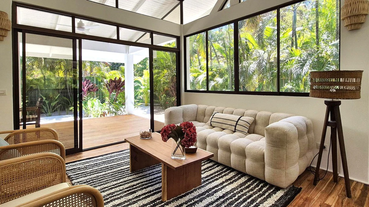 Casa Sol: Casa Sol – A Tropical Beach-Style Home with Pool, Designed for Year-Round Vacation Living - Gallery image 13