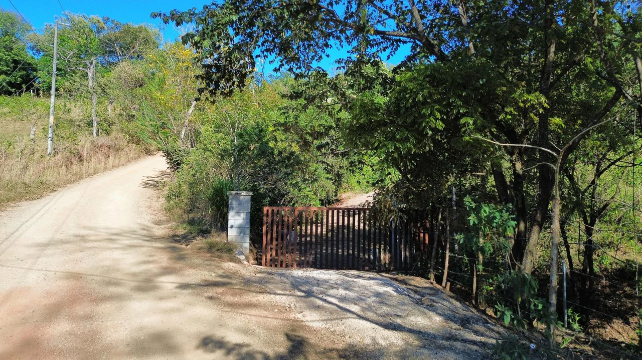 Finca Martine: 3 Platforms, Ready to Build - photo 9
