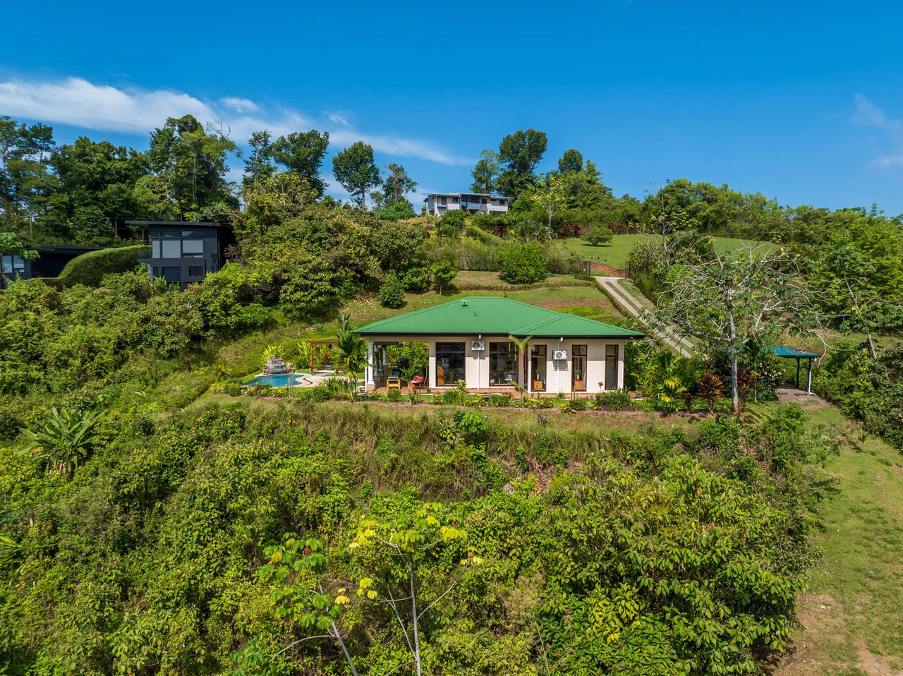 Luxury Ocean View Home with Infinity Pool in Hills of Portalon – Move-In Ready - Gallery image 5
