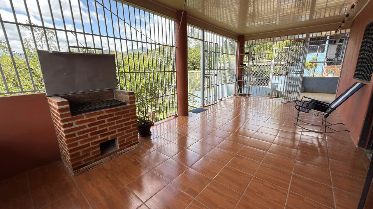 Countryside House For Sale in San Isidro del General - Gallery image 13