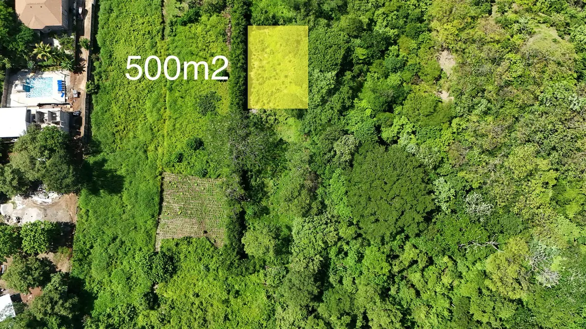 500 m² Lot in Salinitas: 6 Minutes to Playa Grande