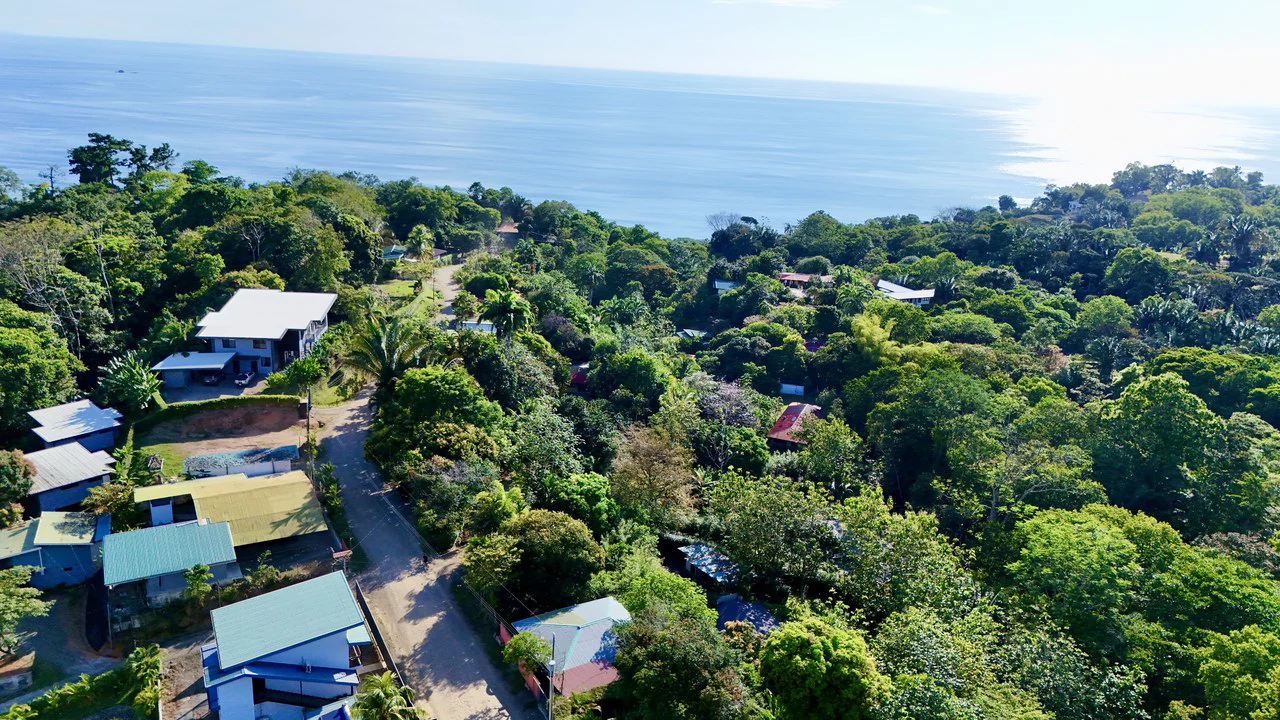 Great Opportunity Well-Located Lot in Playa Hermosa - Gallery image 2