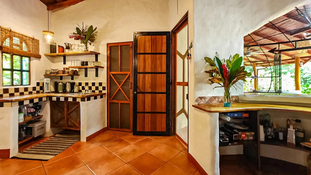 ID 956: Turnkey Entertainment Home with Pool on Titled 1,443m² Lot in Playa Chiquita - Gallery image 20