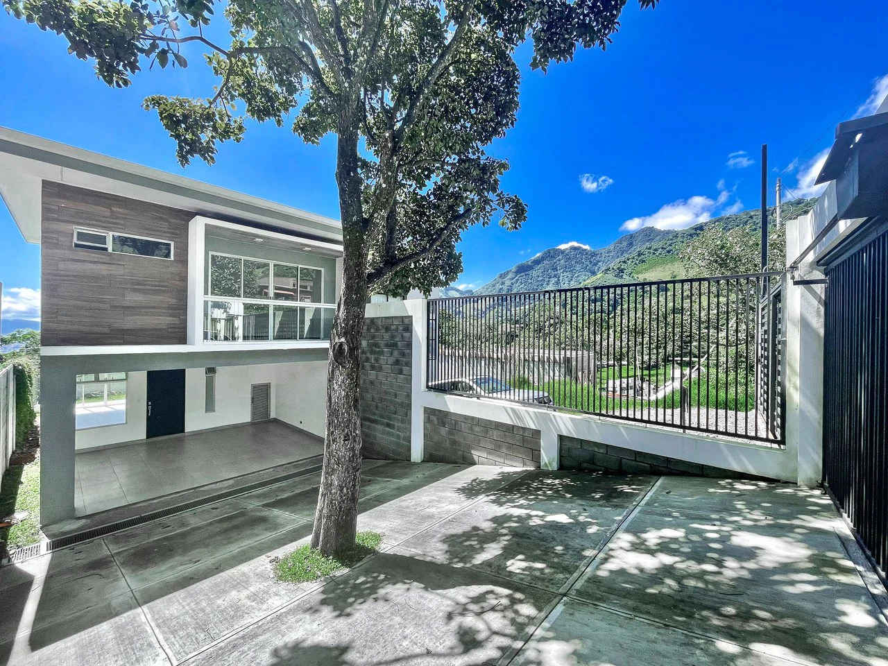 Casa Emerald Heights: Casa Emerald Heights Escazu Mountainside home