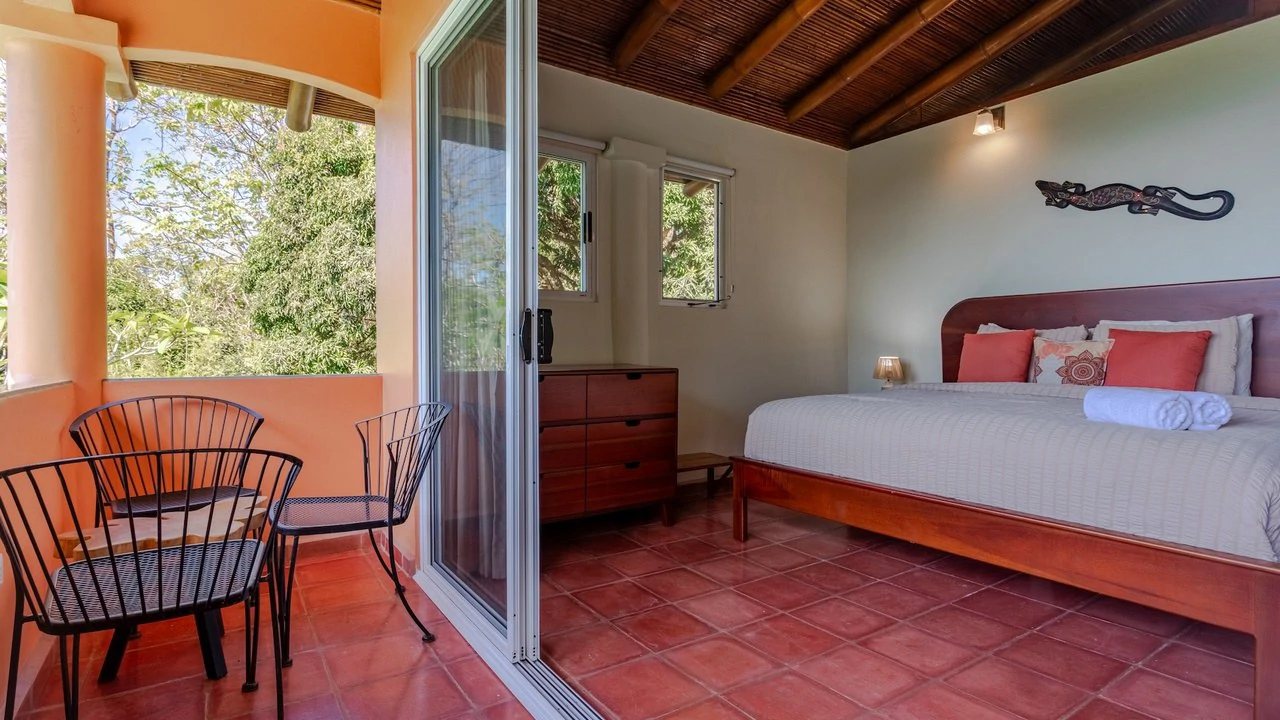 Whale's Tail Ocean View Estate with Extra Lot in Between Uvita and Dominical - Gallery image 32