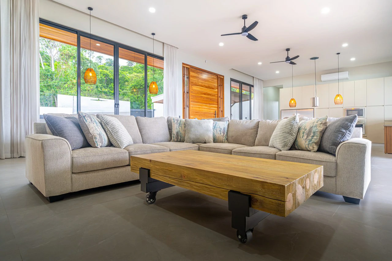 Lion's Gate Sunset Estate - Gallery image 87