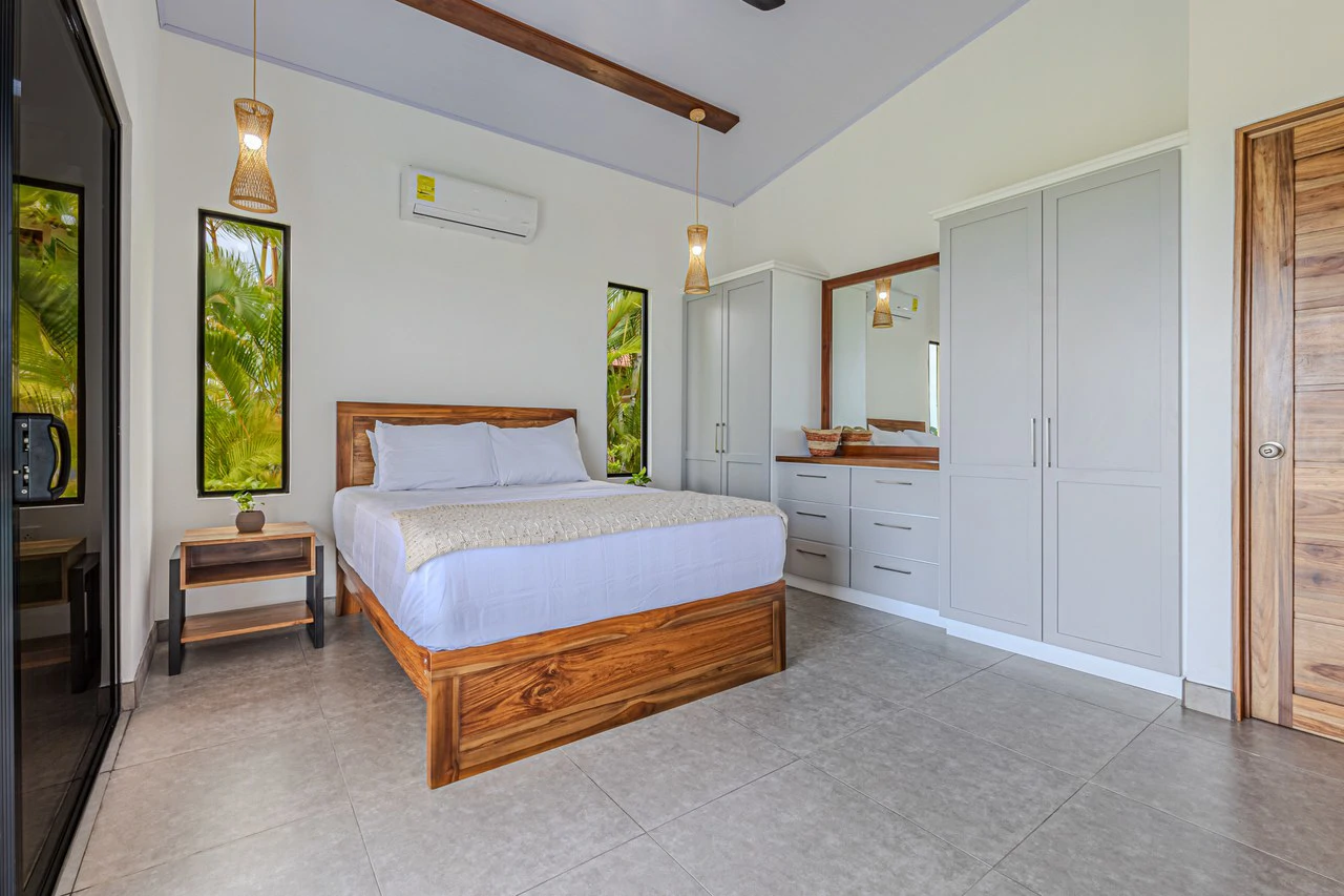 CHONTALES NEW VILLA WITH PANORAMIC OCEAN AND MOUNTAINS VIEWS: Mountain Villa For Sale in Ojochal - Gallery image 34