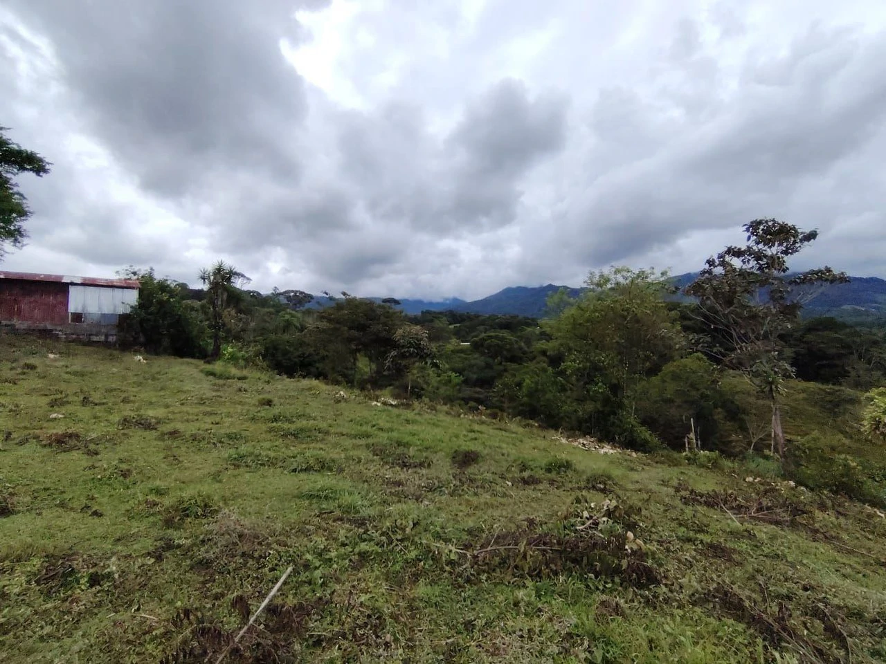 PROPIEDAD EN VENTA, UBICADA EN SANTA ELENA, PEREZ ZELEDON: Mountain Home Construction Site For Sale in Cajón - Gallery image 12