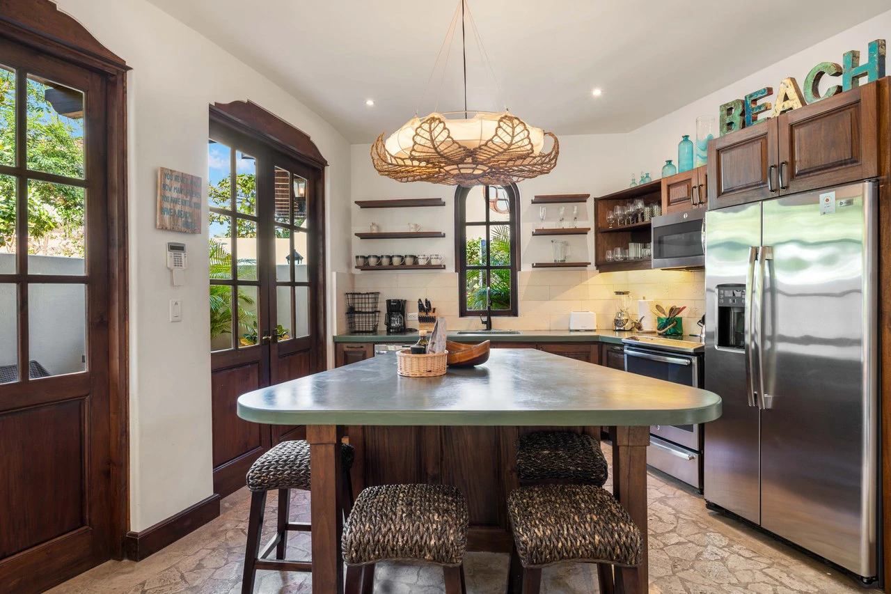 10 Plaza Carlota: A Rare Single-Level Gem in Las Catalinas - Gallery image 9