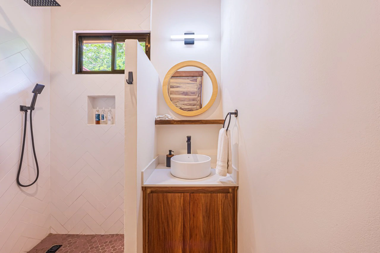 Ocean View Home with Cano Island And Whale Tail Views | San Josecito: Mountain House For Sale in Ojochal - Gallery image 36