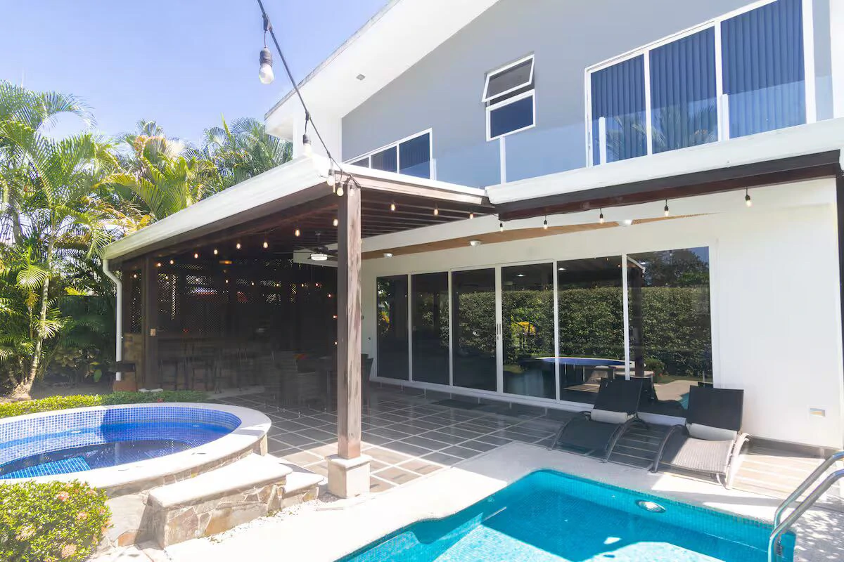 Fantastic Home in Punta Leona: Pool and Solar Panels in a Sought After Neighborhood Close to the Beach! - Gallery image 5
