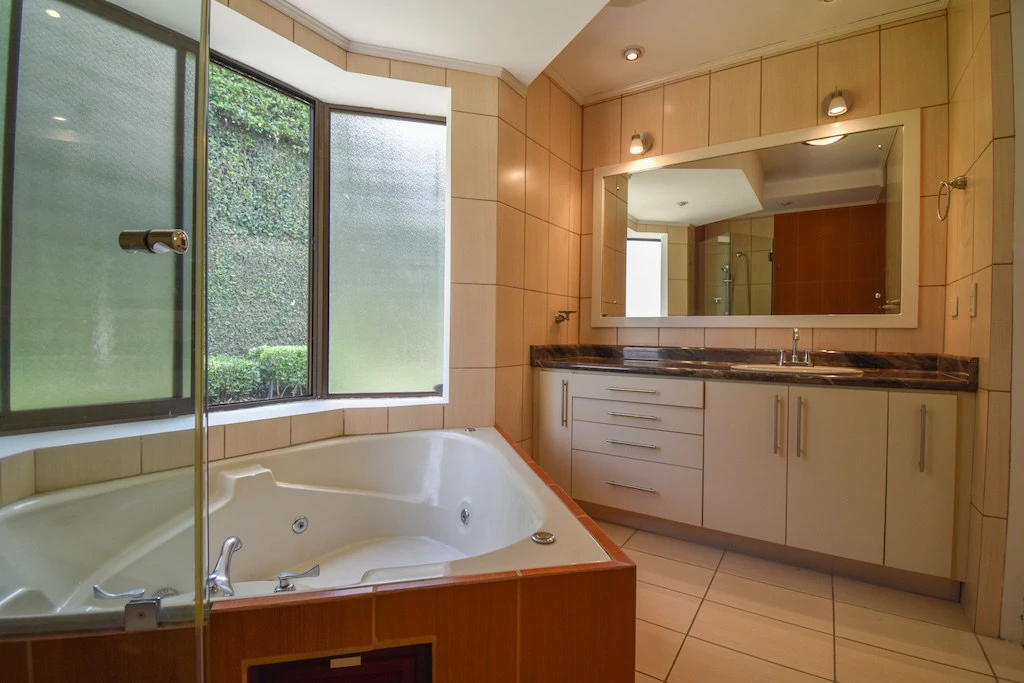 House For Sale in Pozos - Gallery image 25
