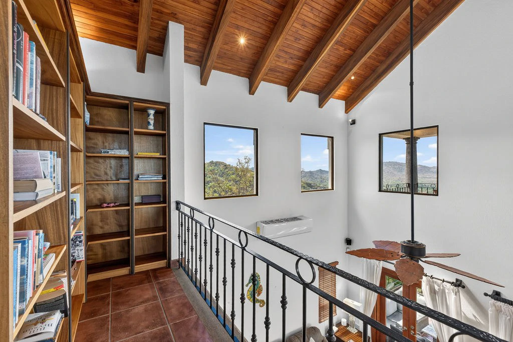 Casa de Estrellas: Elegant 4BR Ocean View Home in Pacific Heights, Potrero - Gallery image 24