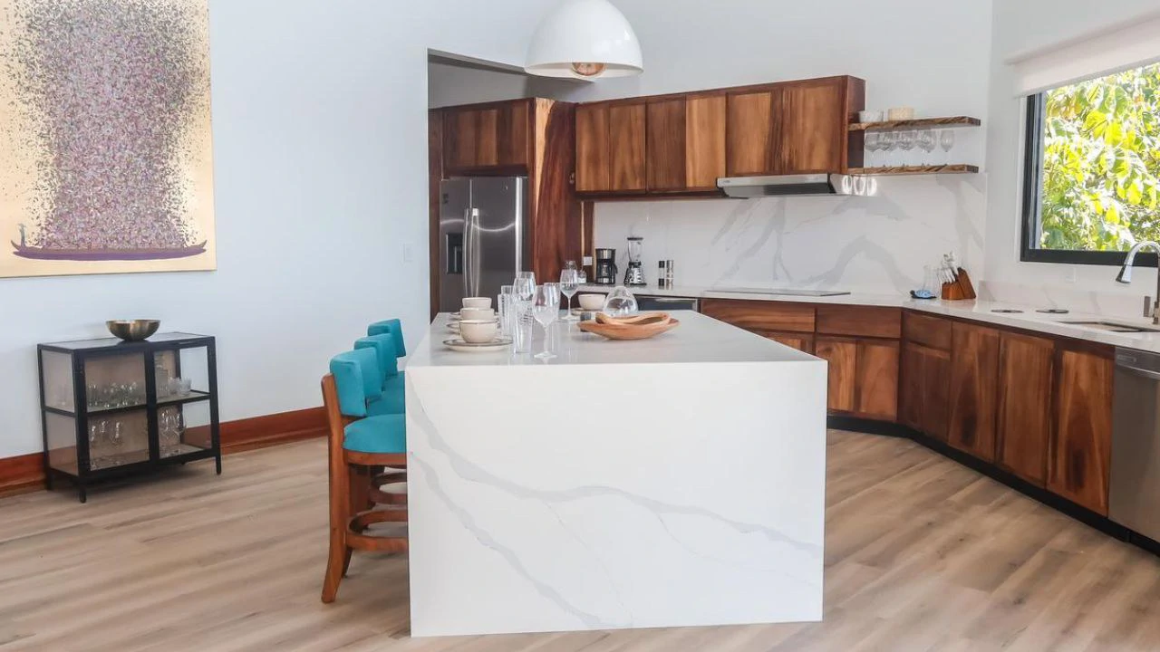 Cuantum: Customizable Lot-and-Home Package Near Playa Pájaros - Gallery image 6