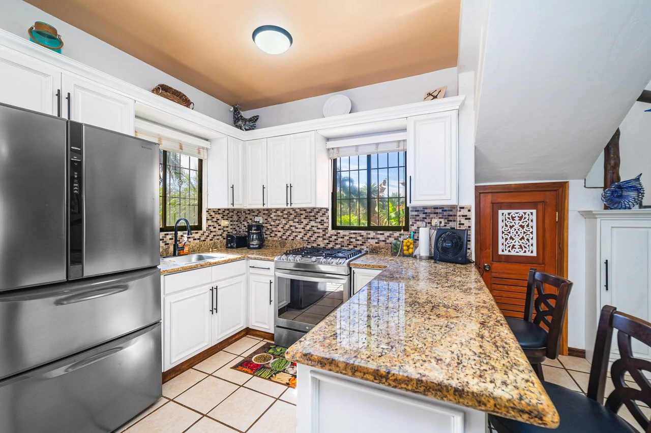 Iguana Villas #7: Turnkey 2BR Villa Near White Sand Beach - Gallery image 5