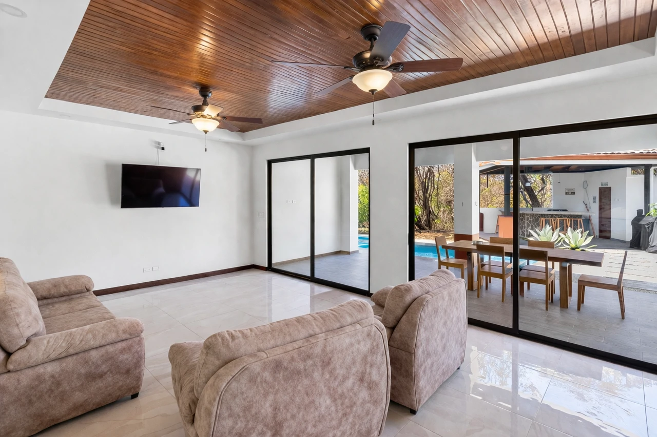 Modern-Style Home with Pool in Gated Community Near Tamarindo - Gallery image 5