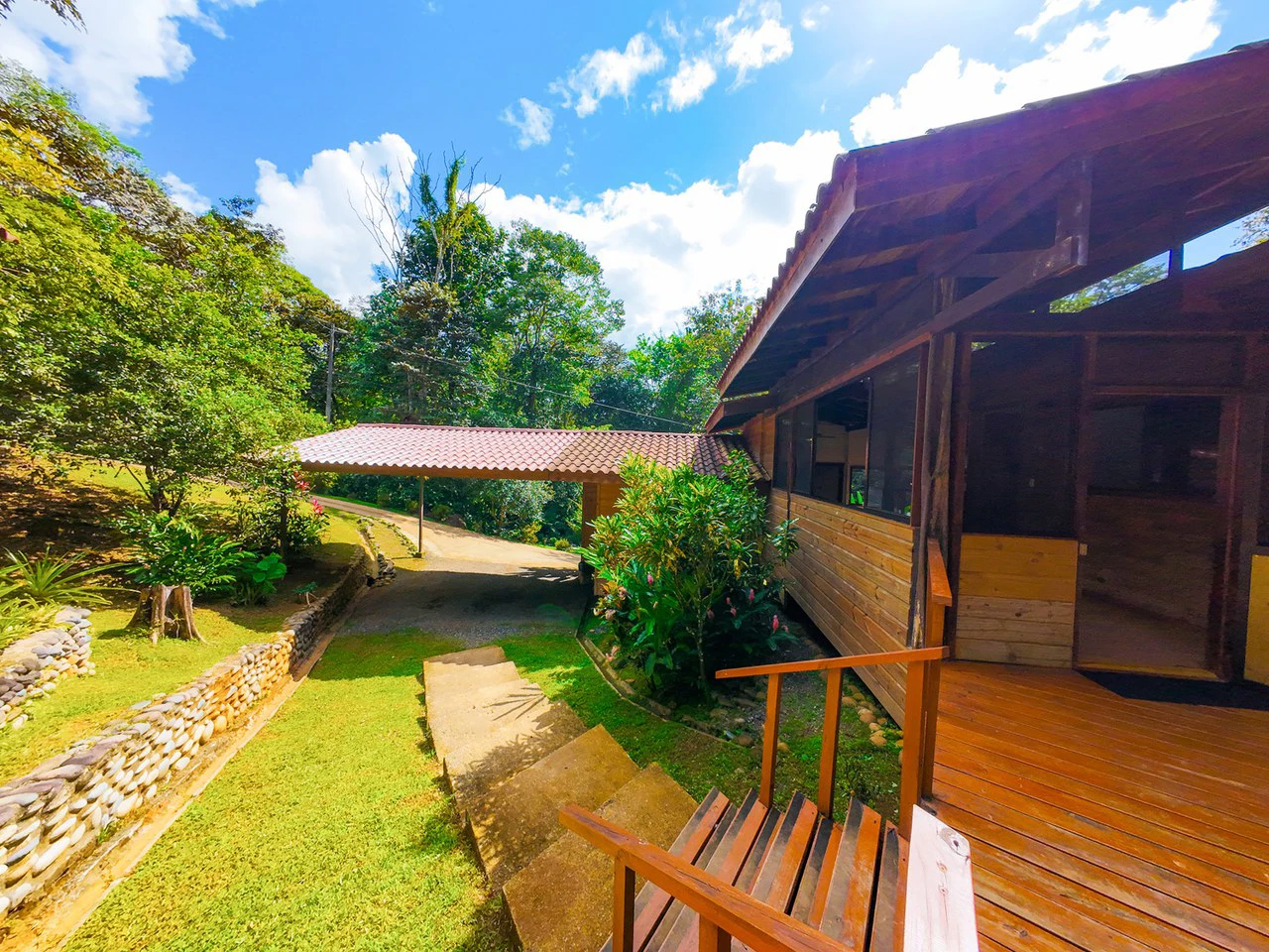 Serene Jungle Home + Guest Cabin on 3 Acres and River - Gallery image 27