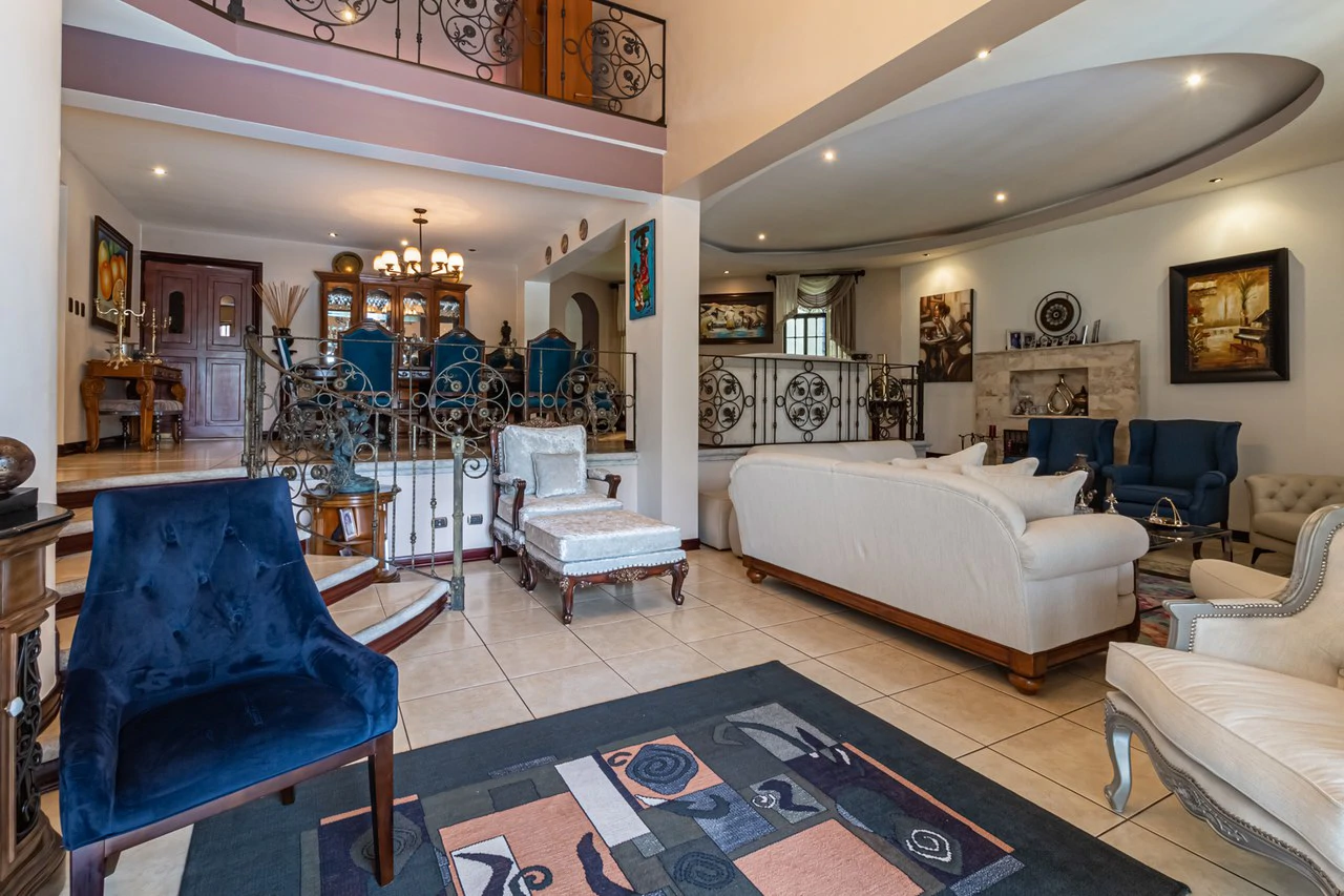 House For Sale in Escazú - Gallery image 11