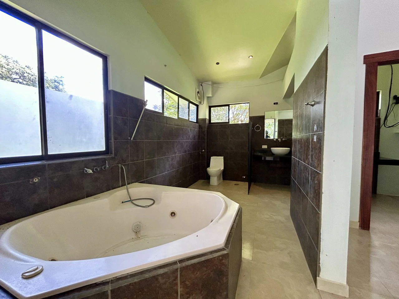 Fixer-Upper Home with an studio Office in Palmar Norte on a 7.58 Acres Property - Gallery image 49