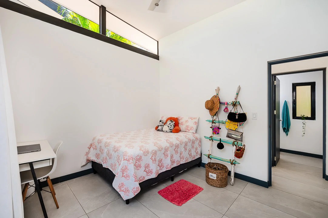 Casa Kalachuchi: Gorgeous Modern Jungle Oasis with Sunset Views in Gated Community - Gallery image 27