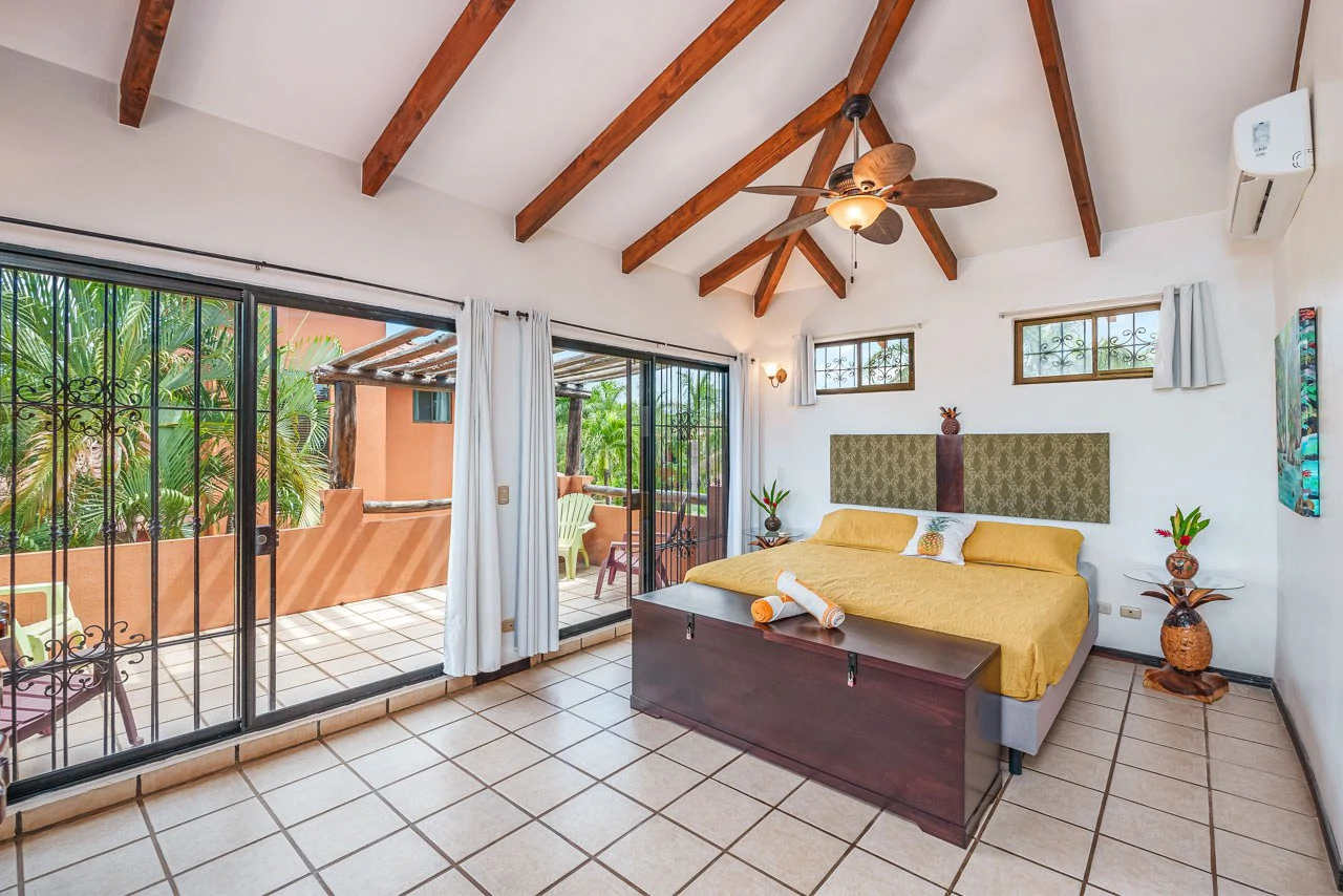 Iguana Villas #6: Upgraded, Furnished Villa Steps from Playa Blanca - Gallery image 25
