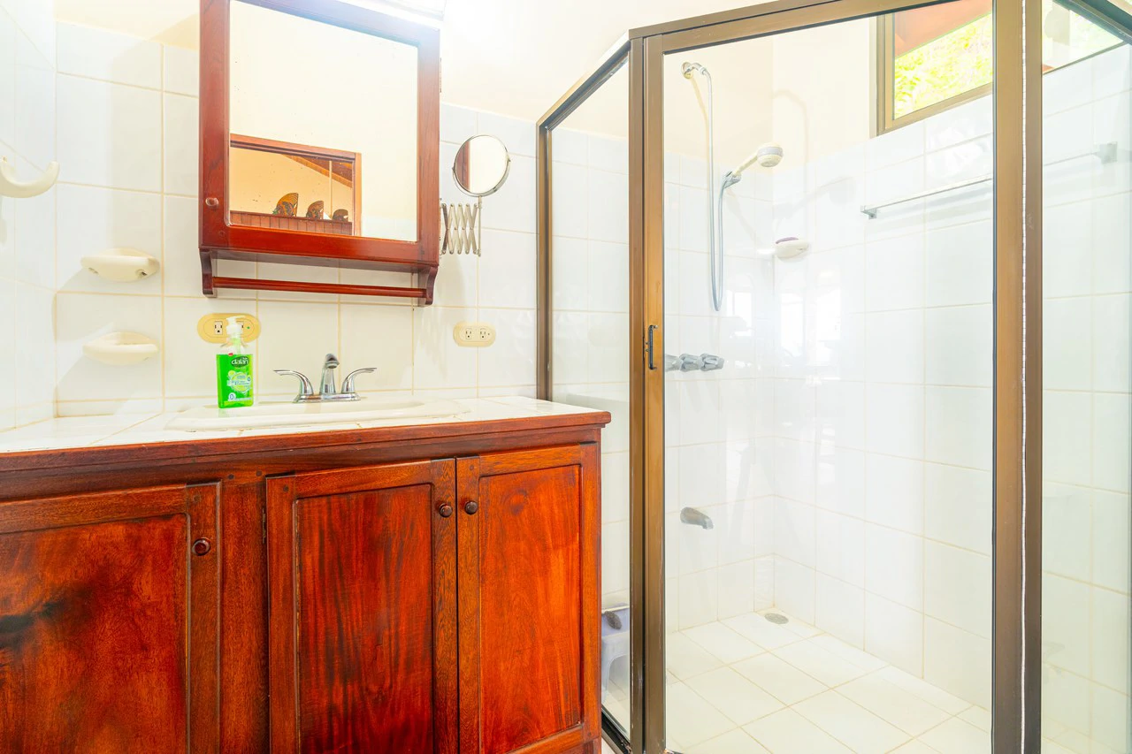 Casa Mono Titi: Front Ridge Ocean View  – Tres Rios, Costa Rica - Gallery image 32