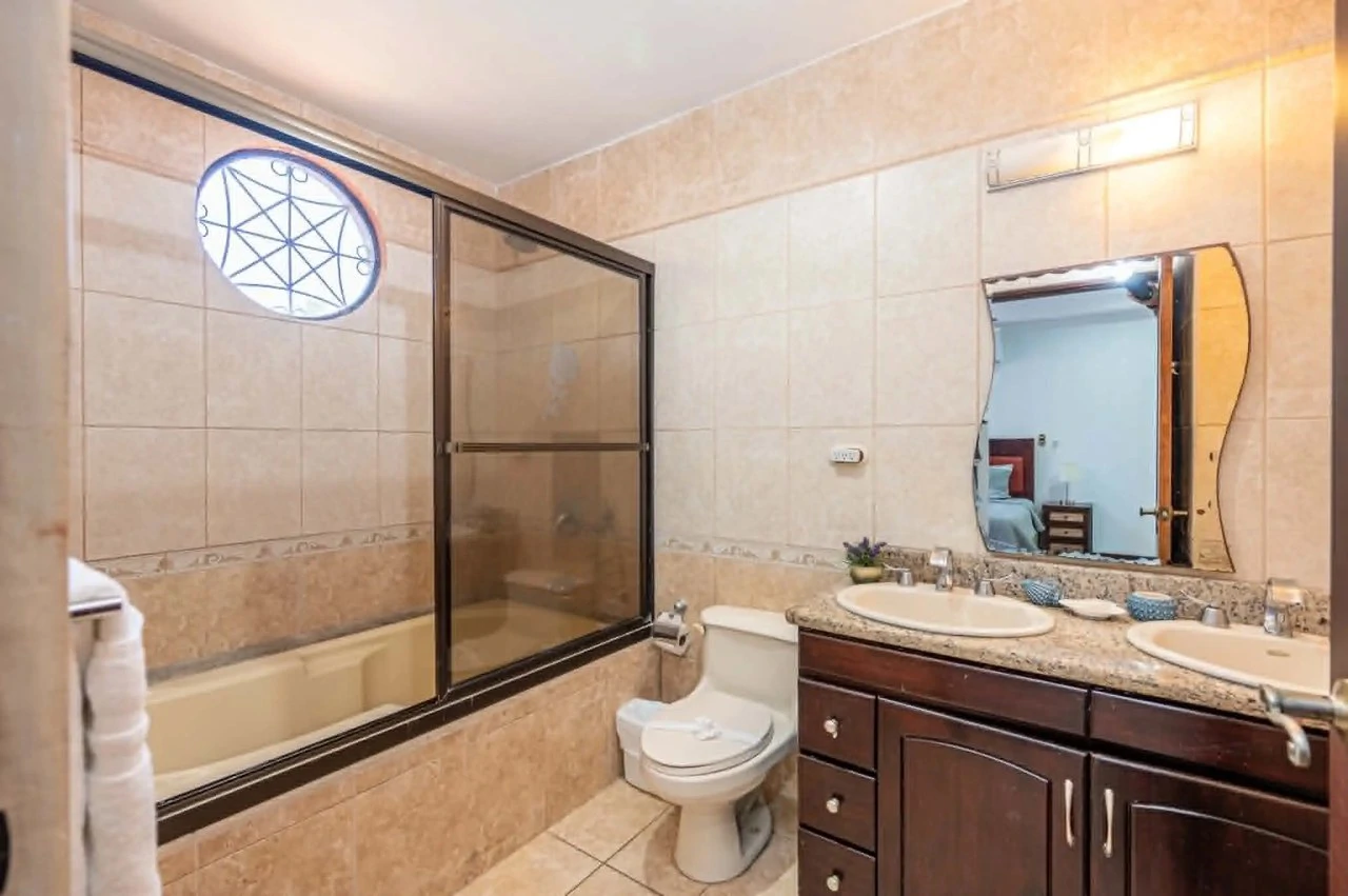 Rare Opportunity in Jacó’s Only Oceanfront Gated Home Community - Gallery image 34