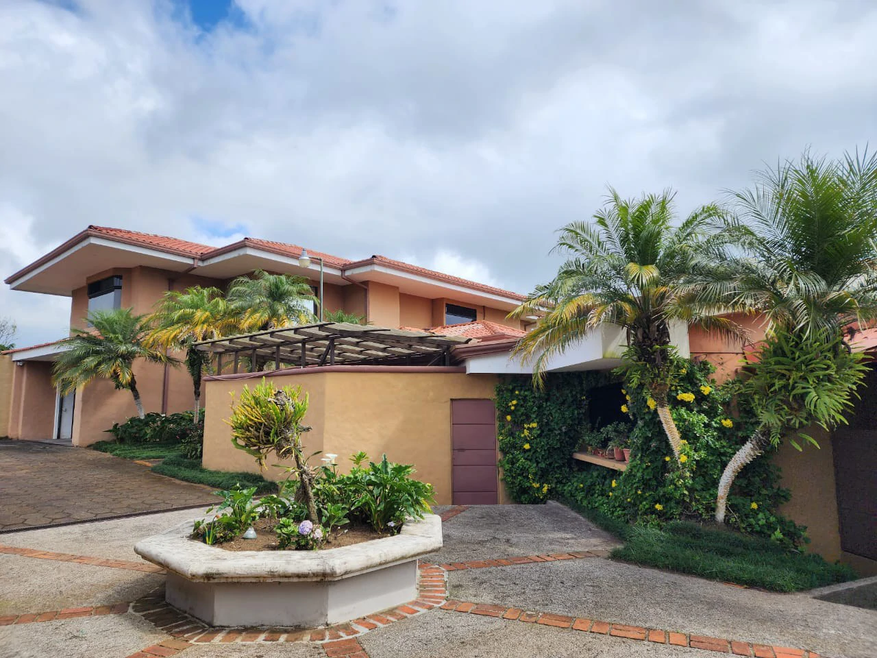Villa For Sale in San Luis - Gallery image 50