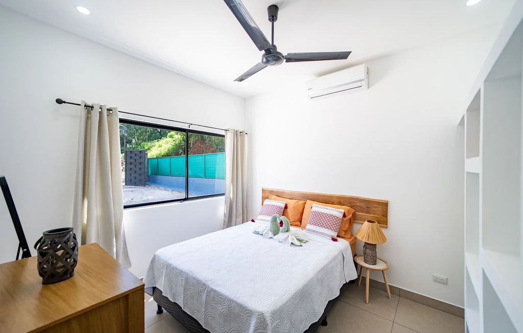 Casa Quetzal del Bosque: Turnkey Tropical Living with Income Potential – Just 5 Minutes from Carrillo Beach - Gallery image 11