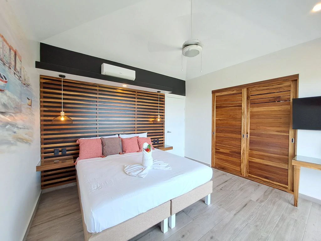Villa Caribe & Lodge: Luxury Caribbean-Style Retreat with Stunning Ocean and Jungle Views, 3 High-End Lodges & Elegant Main Residence - Gallery image 26