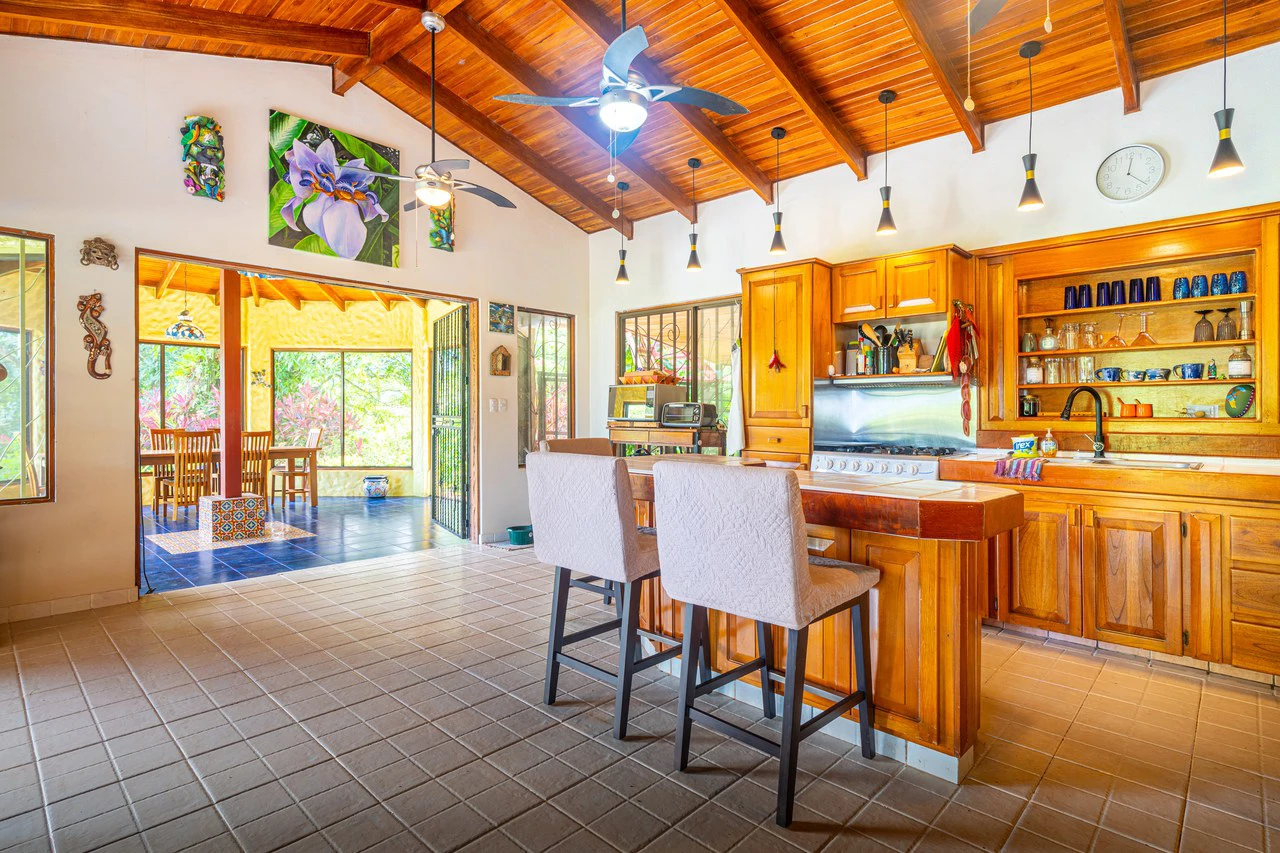 Amazing Mountain View and Ocean View House and Guest House on 4.5 Acres of land in Ojochal - Gallery image 11